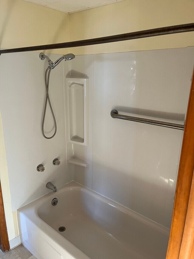 Photo - 200 N Mill St