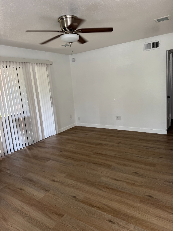 Photo - 5500 Lakeview Pkwy