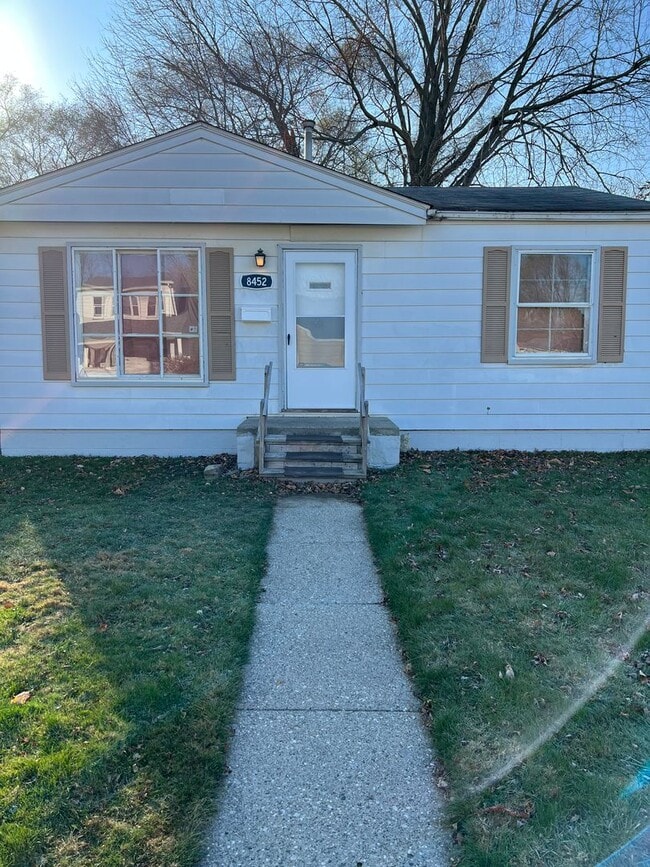 Building Photo - 8452 Paige Ave