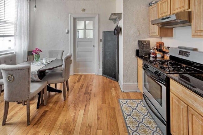 Photo - 19 Cooper Pl Unit 3