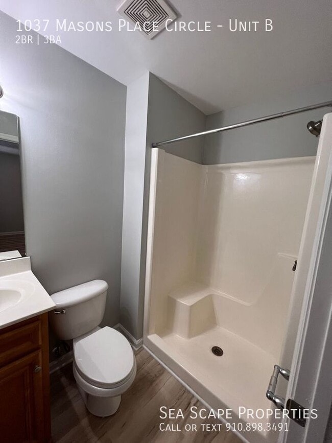 Photo - 1037 Masons Pl Cir Unidad B