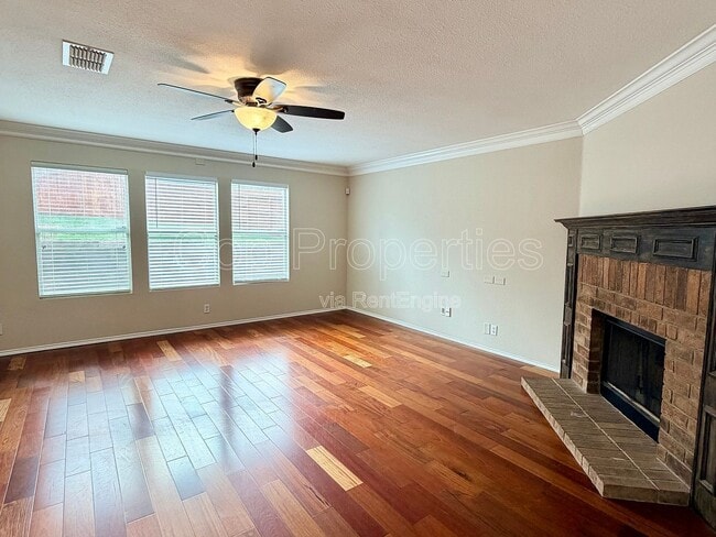 Photo - 25526 Gold Yarrow