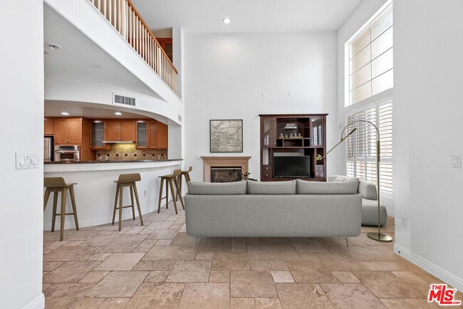 Photo - 5831 Seawalk Dr Unit 240