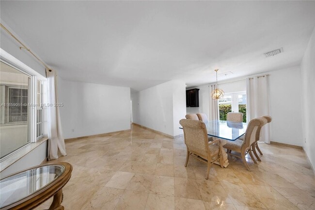 Photo - 1700 N Treasure Dr