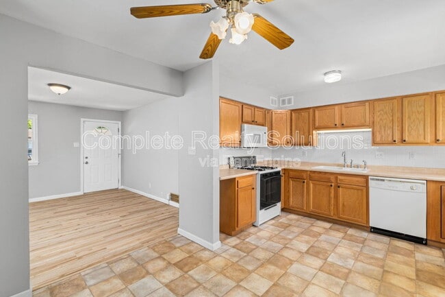 Photo - 10423 Balmoral Dr