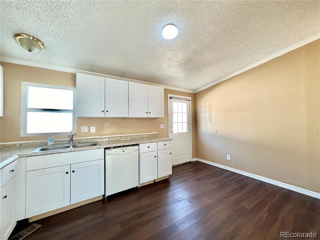 Photo - 4665 N Gaylord St