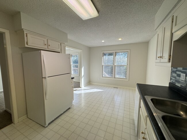 Photo - 508 W Clark St