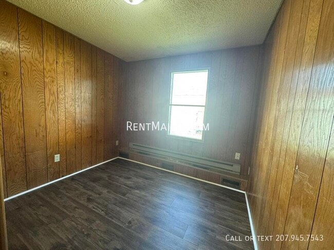 Photo - 8 Goodwin Lp