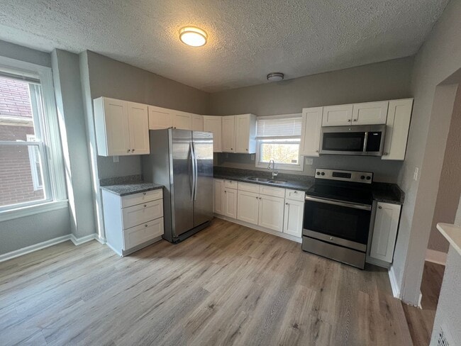 Photo - 7429 Park Ave Unit 2