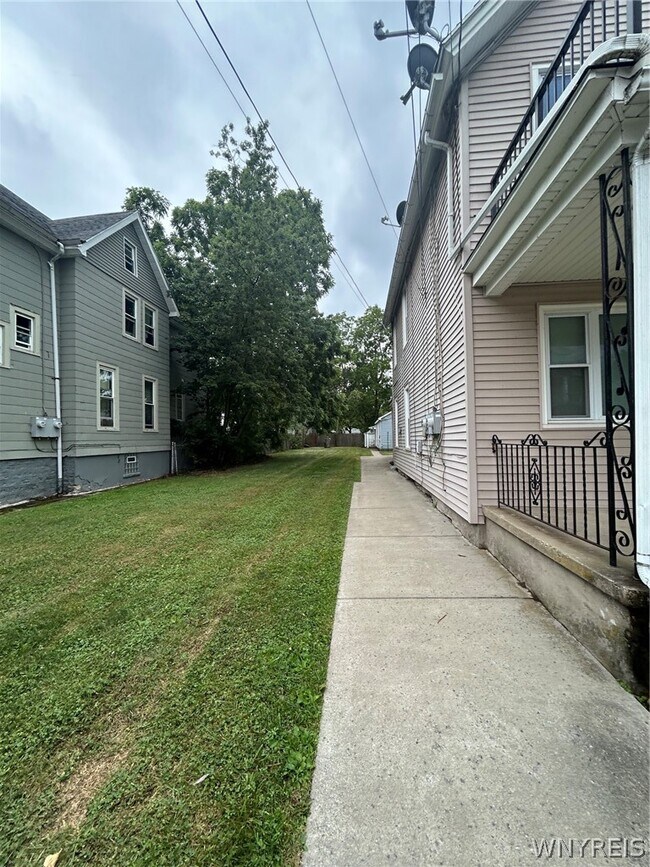 Photo - 286 Normal Ave