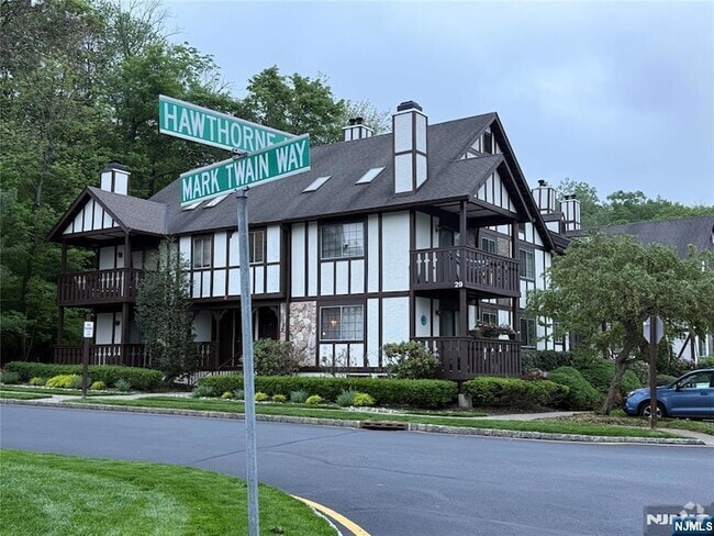 Building Photo - 2901 Mark Twain Way Unit 2901 Rental