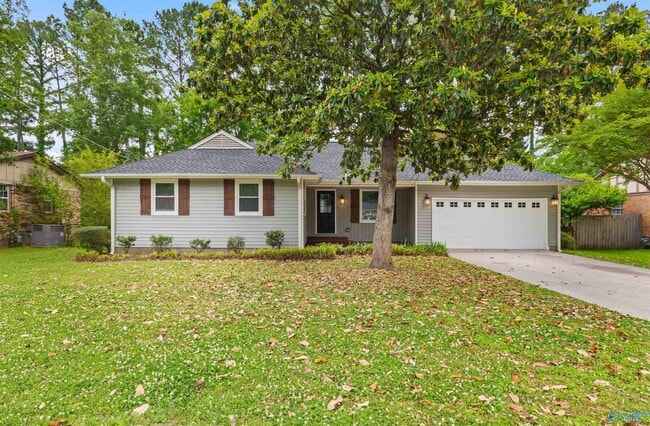 Building Photo - 2211 Cecille Dr SW