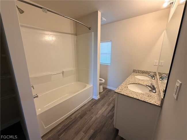 Photo - 324 NW 3rd Ln