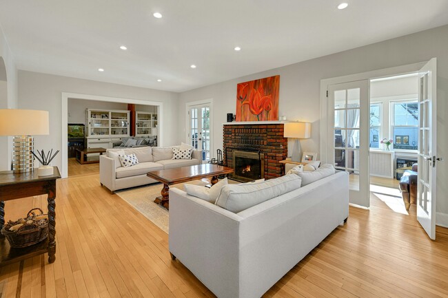 Photo - 142 N Passaic Ave