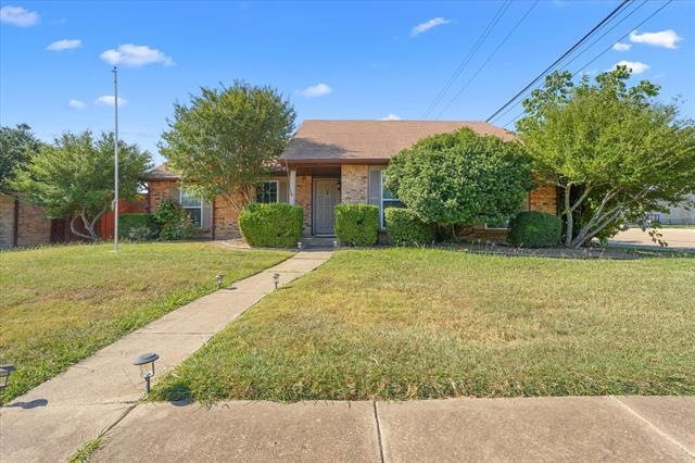 Photo - 500 Willow Oak Dr House