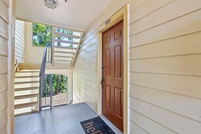 11901 4th St N Unit 8207