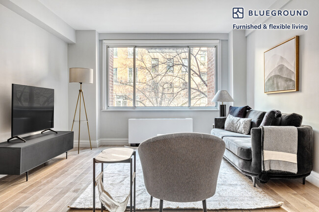 Building Photo - 340 E 51st St Rental