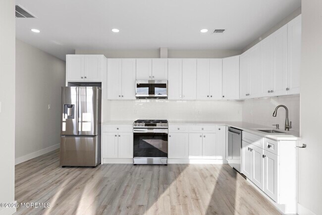 Photo - 233 Dupont Ave Unidad 2