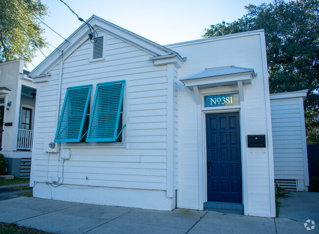 Building Photo - 381 Sumter St Rental