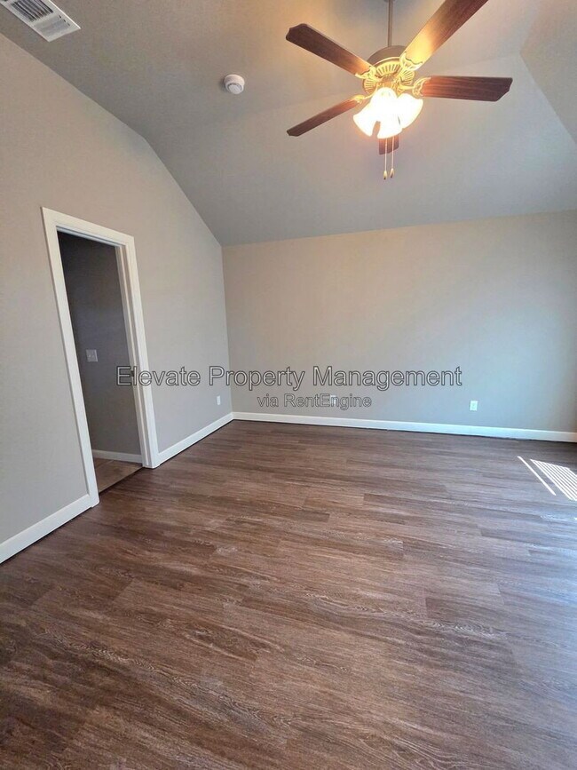 Photo - 2210 Starwood Wy