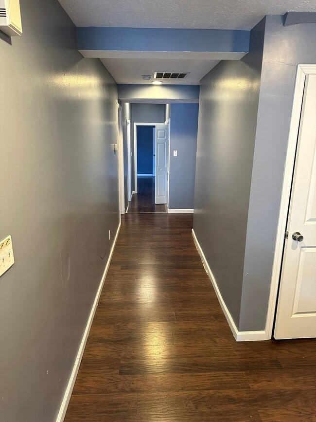 Photo - 1807 Jane St Unit Top floor