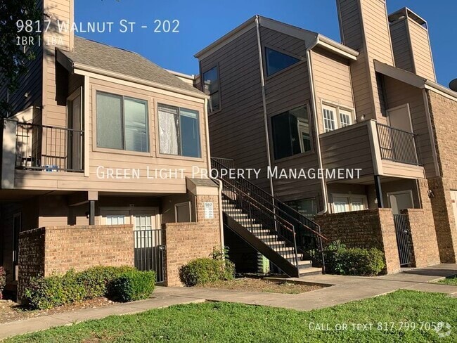 Building Photo - 9817 Walnut St Unit 202 Rental