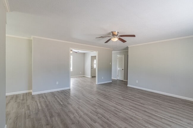 Photo - 9407 Irby St