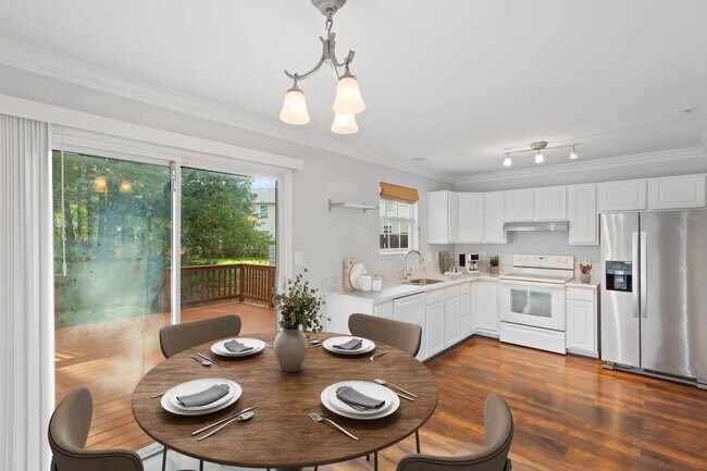 Photo - 207 Langdon Farm Cir