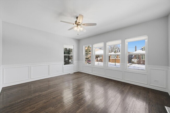 Photo - 7940 S Perry Ave