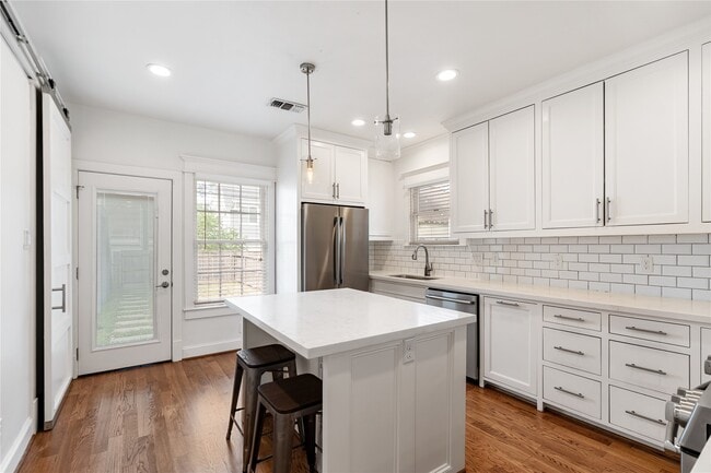 Photo - 1223 Rutland St