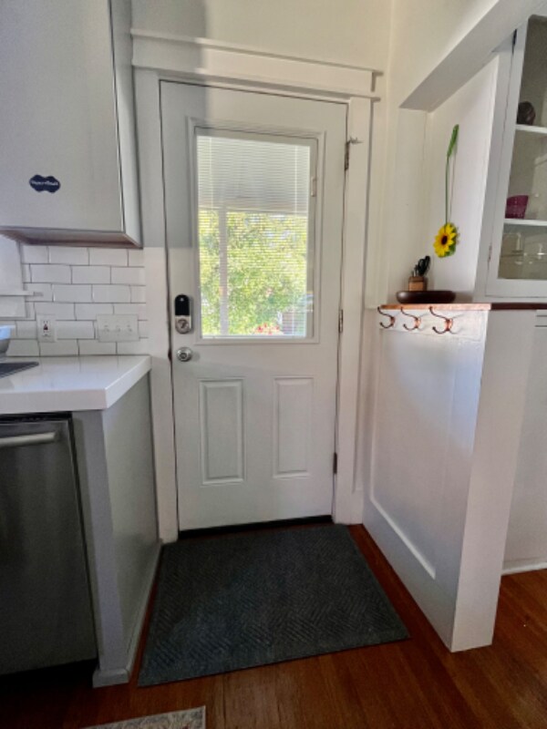 Photo - 1805 Baker Ave