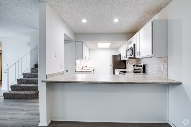 3BR, 2.5BA- 1376SF – Parklane