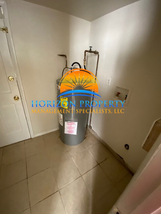 Photo - 2409 Larkwood Cir NW