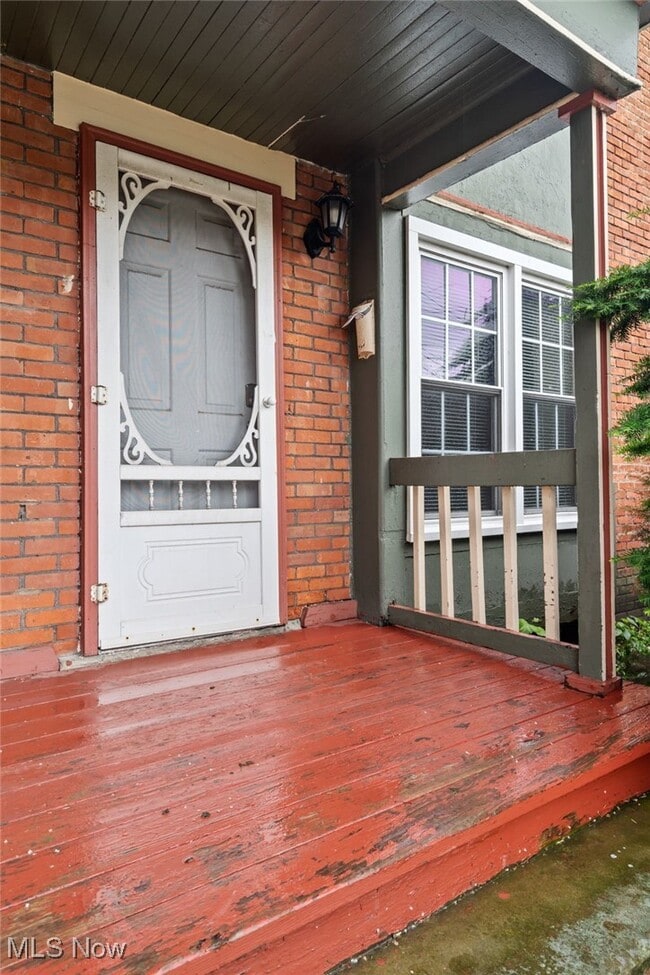 Photo - 15416 Waterloo Rd