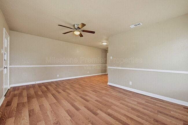 Photo - 1701 W Elm St