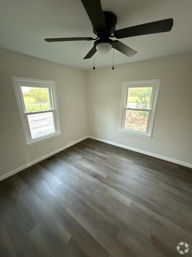 Building Photo - 1514 Ninevah Rd Unit 2 Rental