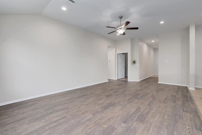 Photo - 21604 Pope Dr