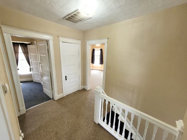 Photo - 600 Raub St Unidad 2