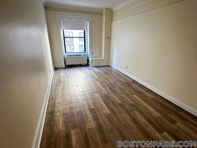 62 Boylston St Unidad 304