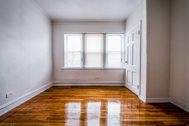 Photo - 7954 S Justine St 1538-42 E 80th Chicago, IL 60620