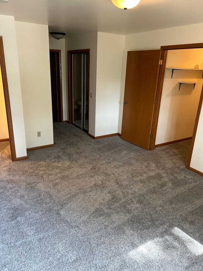Westbriar Apartments