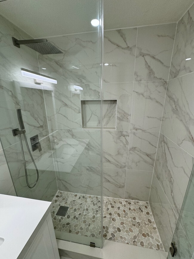 Photo - 14691 SW 108th St Unidad 1 bed 1 bath