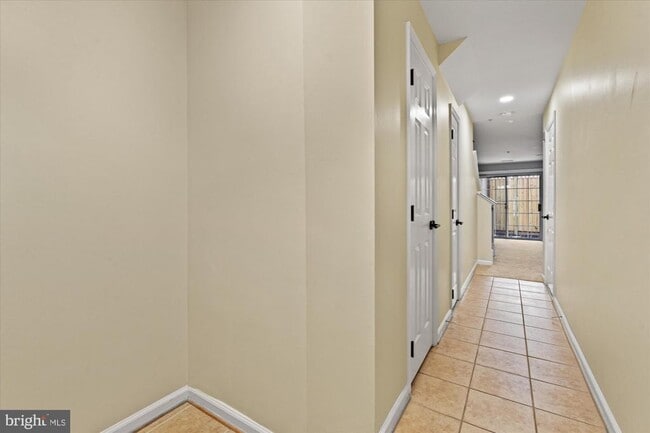 Photo - 121 Martin Ln