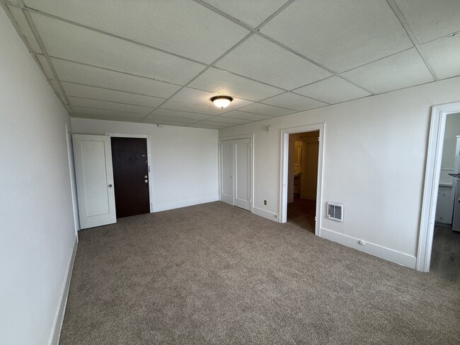 Photo - 16 N Broadway St Unit 33