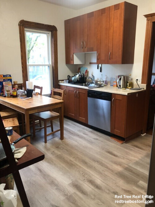 Building Photo - 151 Elm St Unit 1 Rental