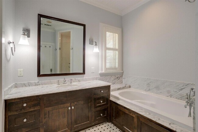 Photo - Charming home in Coveted Berkeley Place!