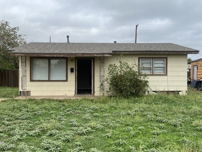 Building Photo - 2411 E 30th St