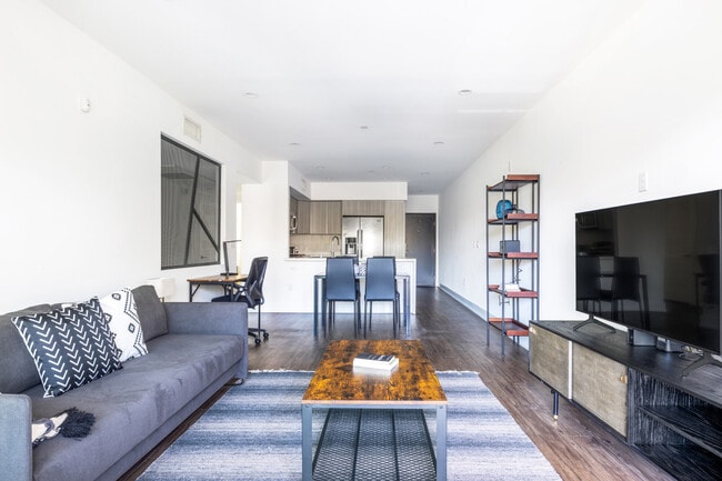 Photo - 409 Hayworth Ave Unidad ID11056A