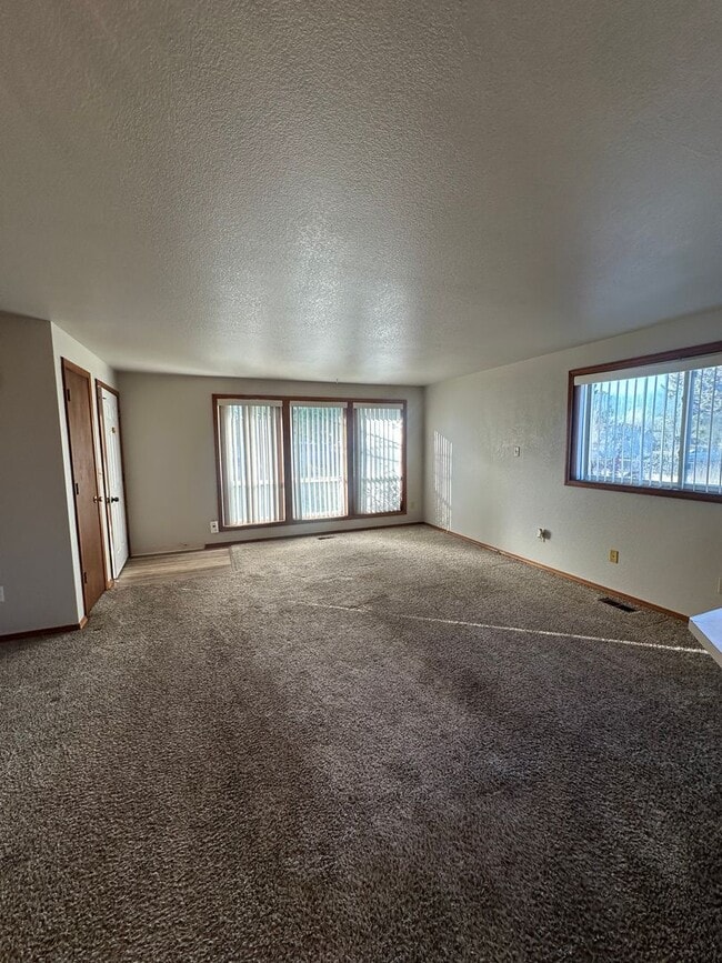 Photo - 1415-1417 E Beech St. Unidad 1415 E Beech