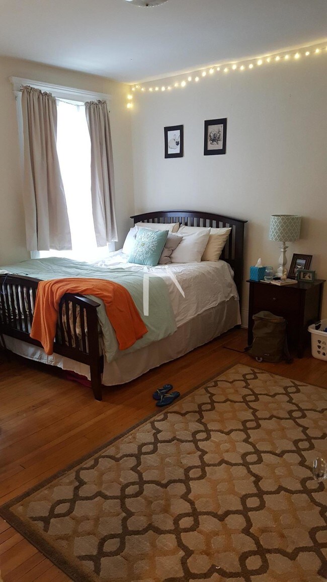 Photo - 24 Glenville Ave Unidad 3